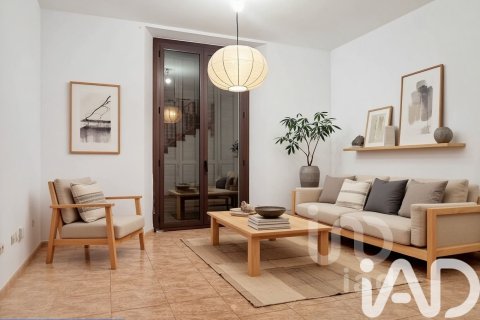 Huoneisto myytävänä Vilanova i la Geltru, Barcelona, Espanja, 2 makuuhuonetta, 120 m2 No. 173185 - kuva 4