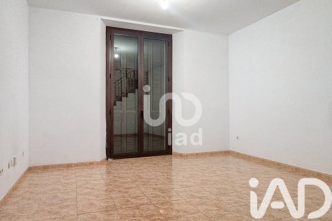 Huoneisto myytävänä Vilanova i la Geltru, Barcelona, Espanja, 2 makuuhuonetta, 120 m2 No. 173185 - kuva 3