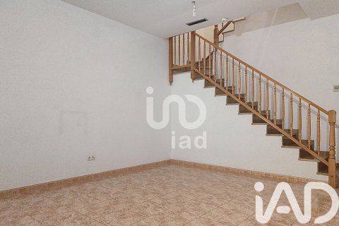 Huoneisto myytävänä Vilanova i la Geltru, Barcelona, Espanja, 2 makuuhuonetta, 120 m2 No. 173185 - kuva 2