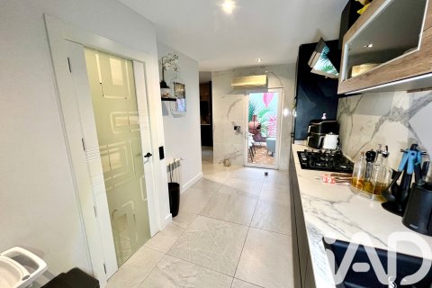 Radhus till salu i Torreblanca, Castellon, Spanien 3 sovrum, 255 kvm. Nr. 173188 - foto 9