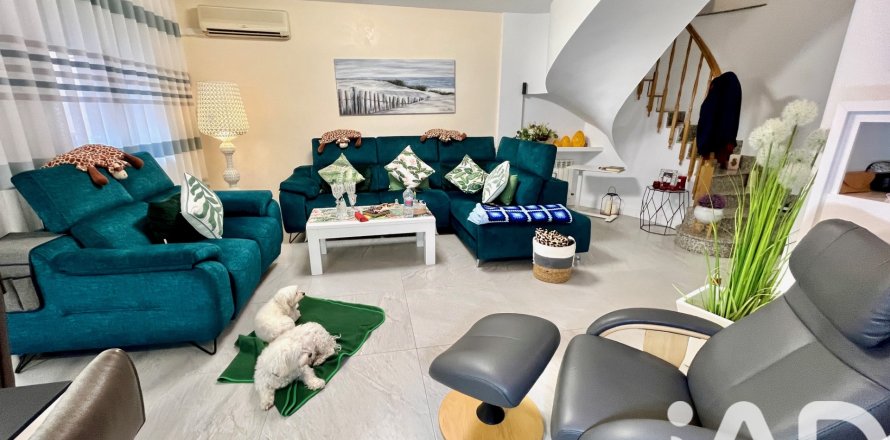 Radhus i Torreblanca, Castellon, Spanien 3 sovrum, 255 kvm. Nr. 173188