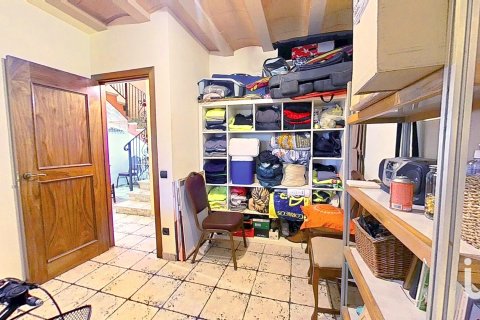 Hus till salu i Valls, Tarragona, Spanien 5 sovrum, 1950 kvm. Nr. 153621 - foto 12