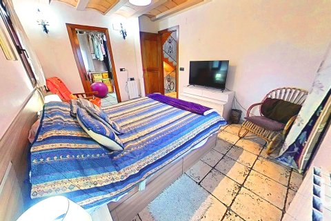 Hus till salu i Valls, Tarragona, Spanien 5 sovrum, 1950 kvm. Nr. 153621 - foto 16