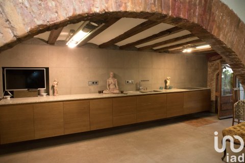 Huoneisto myytävänä Barcelona, Espanja , 310 m2 No. 153622 - kuva 9