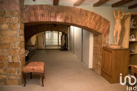 Huoneisto myytävänä Barcelona, Espanja , 310 m2 No. 153622 - kuva 11