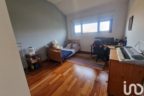 Продажа дома в Карбахал де ла Легуа, Леон, Испания 4 спальни, 382м2 №153620 - фото 8