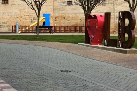 Dom w La Baneza, Leon, Hiszpania 10 sypialni, 298 mkw. nr 153618 – zdjęcie 23