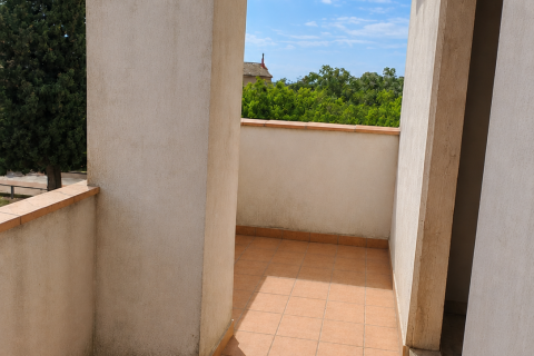 Radhus till salu i Jerica, Castellon, Spanien 3 sovrum, 220 kvm. Nr. 172134 - foto 8