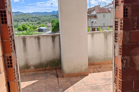 Radhus till salu i Jerica, Castellon, Spanien 3 sovrum, 220 kvm. Nr. 172134 - foto 23