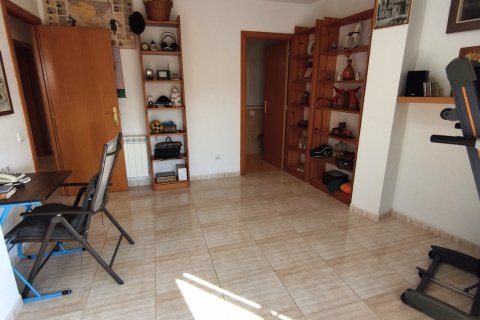 Apartment for sale in Alcover, Tarragona, Spain 3 bedrooms, 119 sq.m. No. 172139 - photo 4