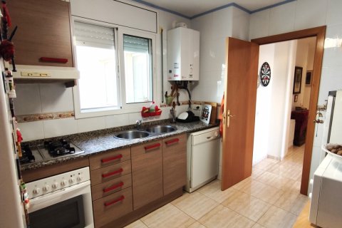 Apartment for sale in Alcover, Tarragona, Spain 3 bedrooms, 119 sq.m. No. 172139 - photo 11