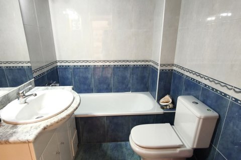 Apartment for sale in Alcover, Tarragona, Spain 3 bedrooms, 119 sq.m. No. 172139 - photo 13