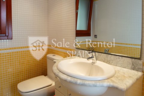House for sale in Blanes, Girona, Spain 7 bedrooms, 471 sq.m. No. 166464 - photo 4