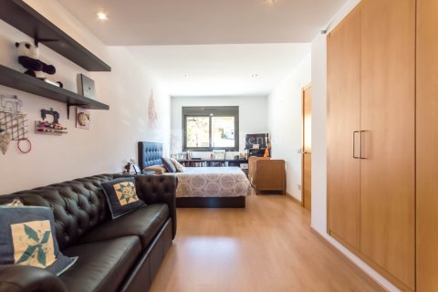 House for sale in Lloret de Mar, Girona, Spain 4 bedrooms, 270 sq.m. No. 166466 - photo 17