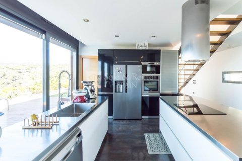 House for sale in Lloret de Mar, Girona, Spain 4 bedrooms, 270 sq.m. No. 166466 - photo 8