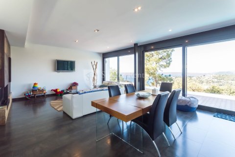 House for sale in Lloret de Mar, Girona, Spain 4 bedrooms, 270 sq.m. No. 166466 - photo 10