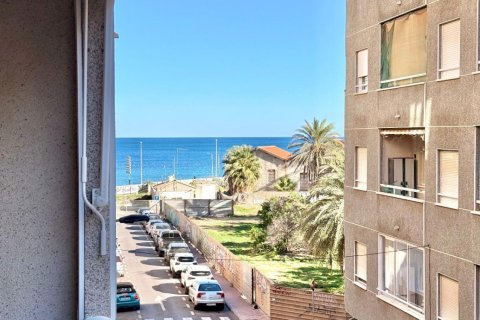 Apartament w Torrevieja, Alicante, Hiszpania 2 sypialnie, 76 mkw. nr 143741 – zdjęcie 13