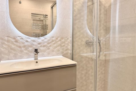 Apartament w Torrevieja, Alicante, Hiszpania 2 sypialnie, 76 mkw. nr 143741 – zdjęcie 26