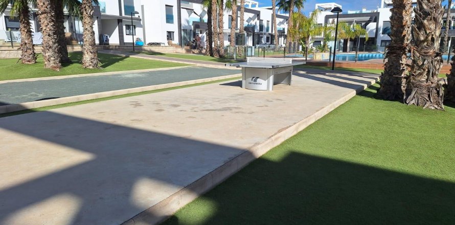 Bungalow à La Zenia, Alicante, Espagne 2 chambres, 90 m2 No. 143742