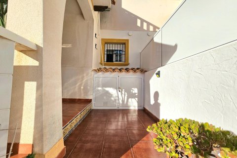 Dom w La Zenia, Alicante, Hiszpania 2 sypialnie, 80 mkw. nr 143740 – zdjęcie 7