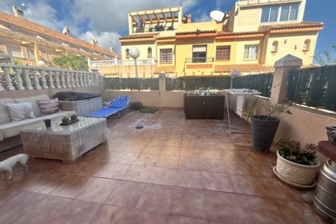 Casa adosada en venta en Alicante, España 2 dormitorios,  No. 146370 - foto 16