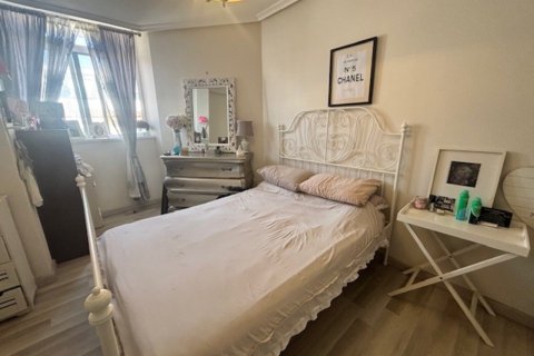 Casa adosada en venta en Alicante, España 2 dormitorios,  No. 146370 - foto 14