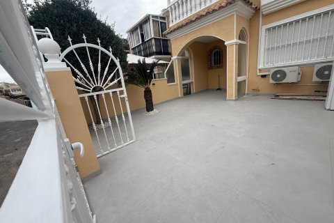 Продажа дуплекса в Торревьеха, Аликанте, Испания 2 спальни, 75м2 №146369 - фото 4