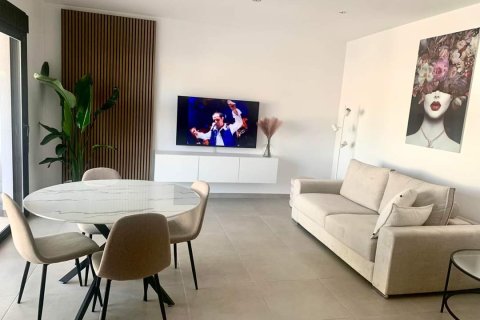 Huoneisto myytävänä Pilar de la Horadada, Alicante, Espanja, 2 makuuhuonetta, 71 m2 No. 134091 - kuva 10