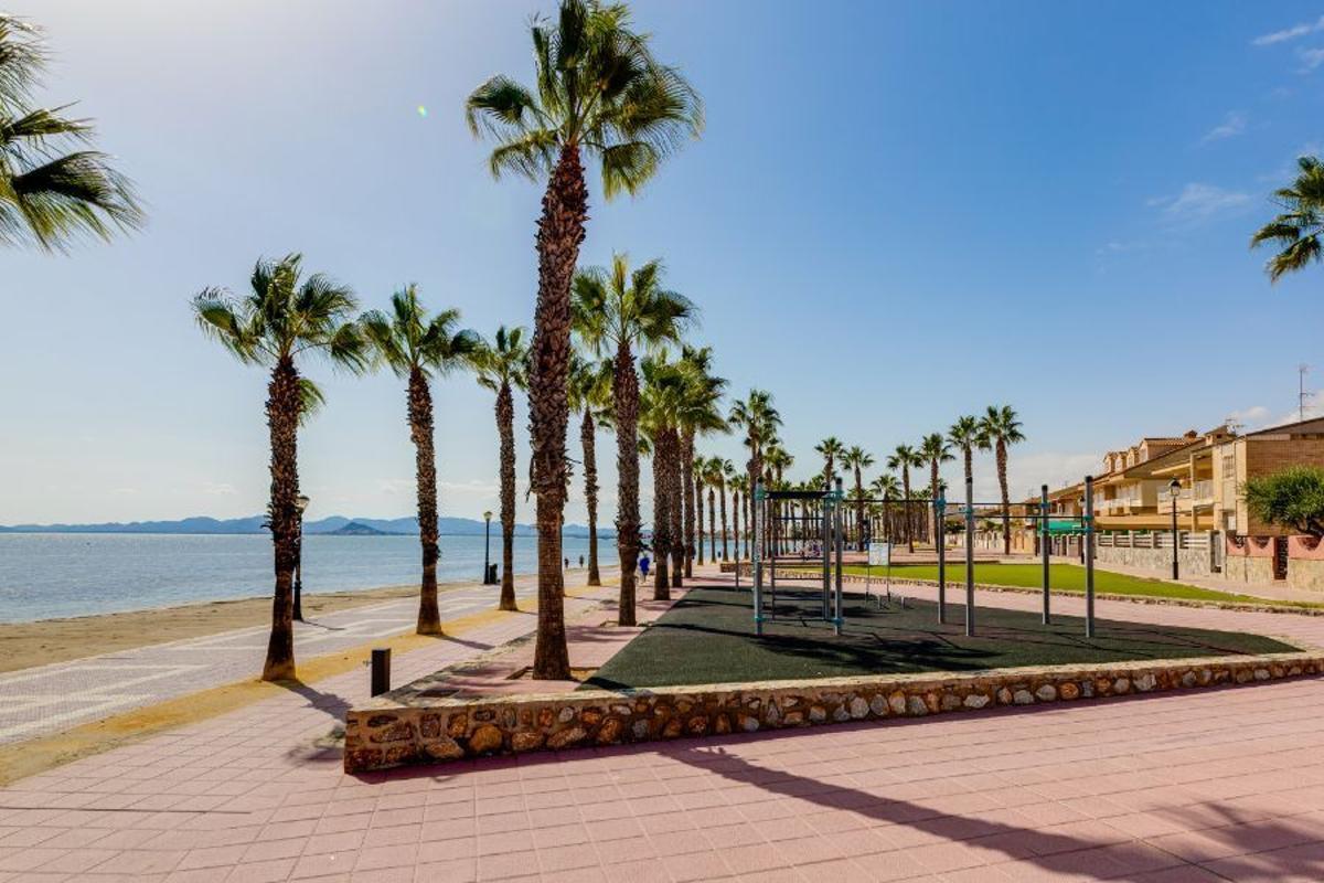 Apartment à Los Alcazares, Murcia, Espagne 2 chambres, 78 m2 No. 80328