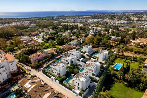 Продажа виллы Эстепона, Малага, Испания 4 спальни, 658м2 №108094 - фото 2