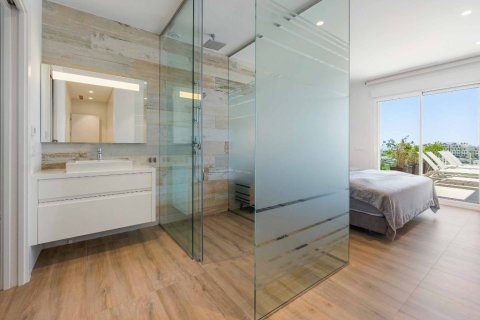 Huoneisto myytävänä Pinar De Campoverde, Alicante, Espanja, 2 makuuhuonetta, 115 m2 No. 146021 - kuva 23