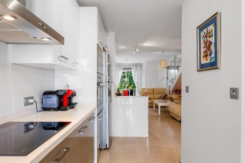 Townhouse zum Verkauf in Torre de la Horadada, Alicante, Spanien 3 Schlafzimmer, 87 m2 Nr. 146019 - Foto 12