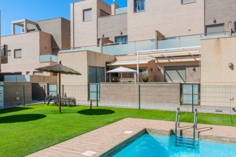 Townhouse zum Verkauf in Torre de la Horadada, Alicante, Spanien 3 Schlafzimmer, 87 m2 Nr. 146019 - Foto 16