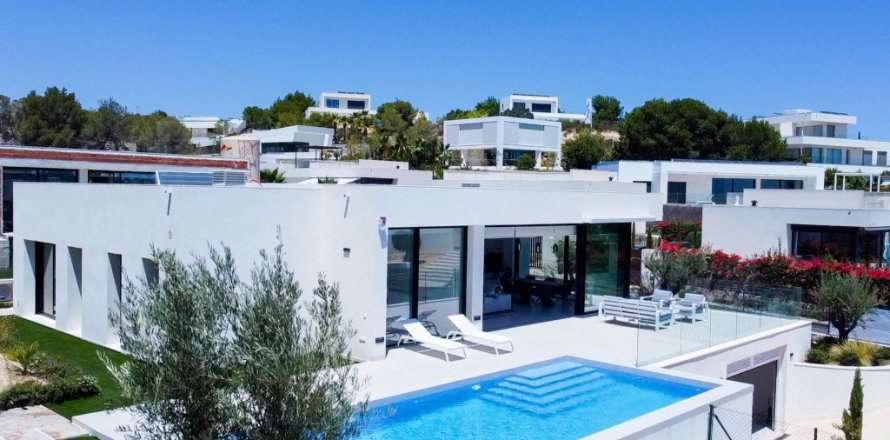 Villa à Pinar De Campoverde, Alicante, Espagne 3 chambres, 158 m2 No. 146022