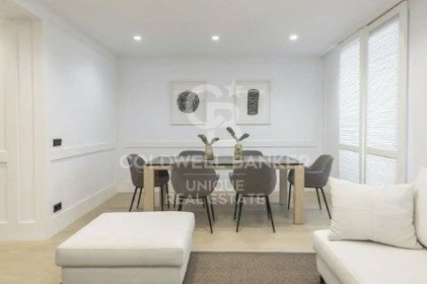 Apartamento en venta en Madrid, España 2 dormitorios, 127 m2 No. 157251 - foto 3