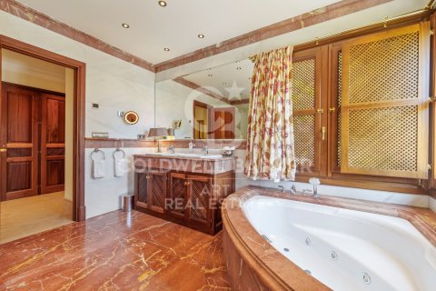 Villa pārdošanā Marbella, Malaga, Spānijā 6 istabas, 712 m2 Nr. 157247 - attēls 30