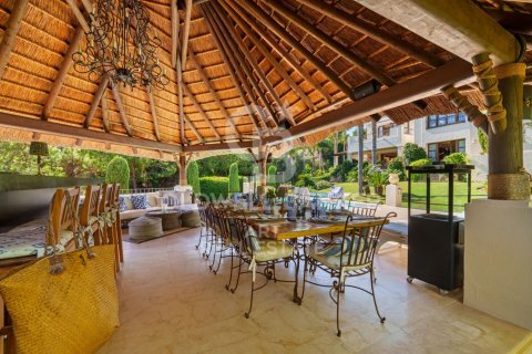 Willa w Marbella, Malaga, Hiszpania 6 sypialni, 712 mkw. nr 157247 – zdjęcie 5