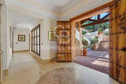 Willa w Marbella, Malaga, Hiszpania 6 sypialni, 712 mkw. nr 157247 – zdjęcie 10
