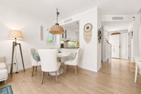 Duplex for sale in El Camp De Mar, Mallorca, Spain 2 bedrooms, 117 sq.m. No. 180453 - photo 4