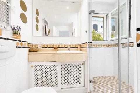 Duplex for sale in El Camp De Mar, Mallorca, Spain 2 bedrooms, 117 sq.m. No. 180453 - photo 18