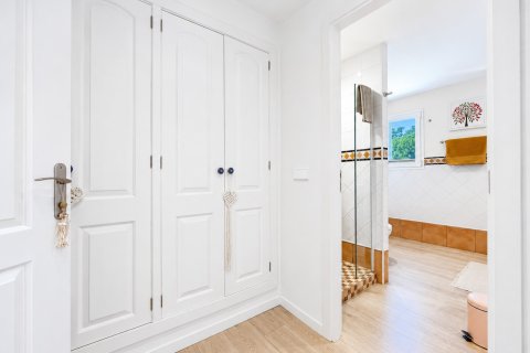 Duplex for sale in El Camp De Mar, Mallorca, Spain 2 bedrooms, 117 sq.m. No. 180453 - photo 17