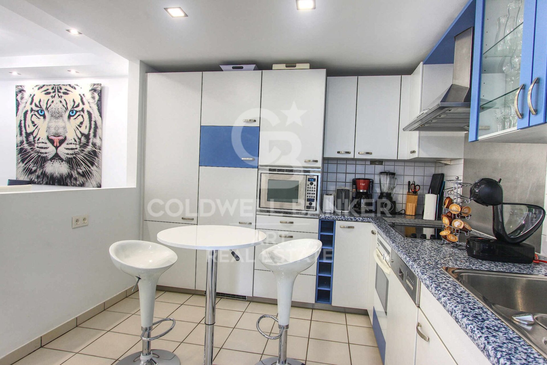 Duplex à Marbella, Malaga, Espagne 5 chambres, 200 m2 No. 179036