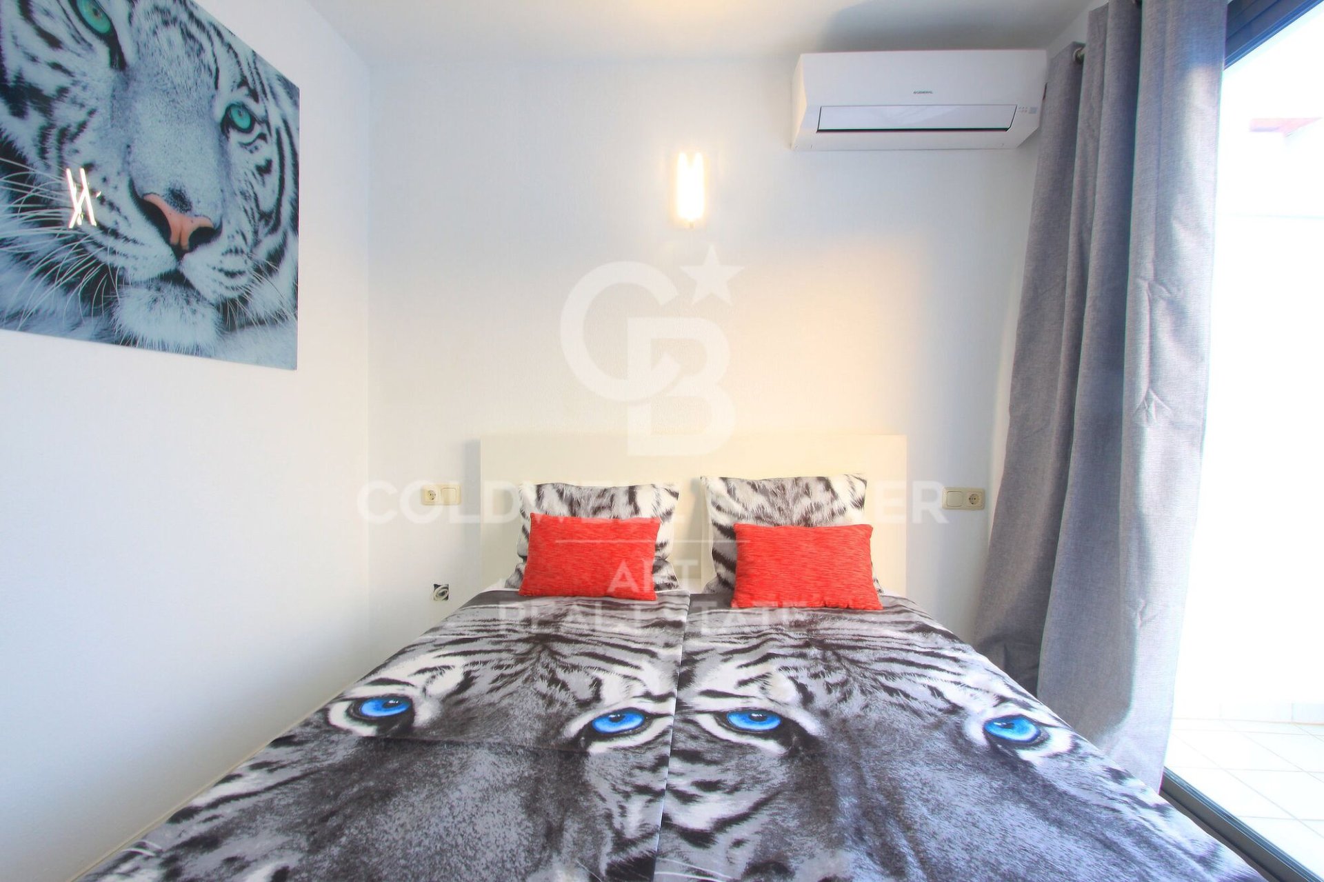 Duplex à Marbella, Malaga, Espagne 5 chambres, 200 m2 No. 179036