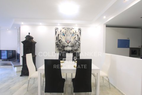Duplex à vendre à Marbella, Malaga, Espagne, 5 chambres, 200 m2 No. 179036 - photo 5