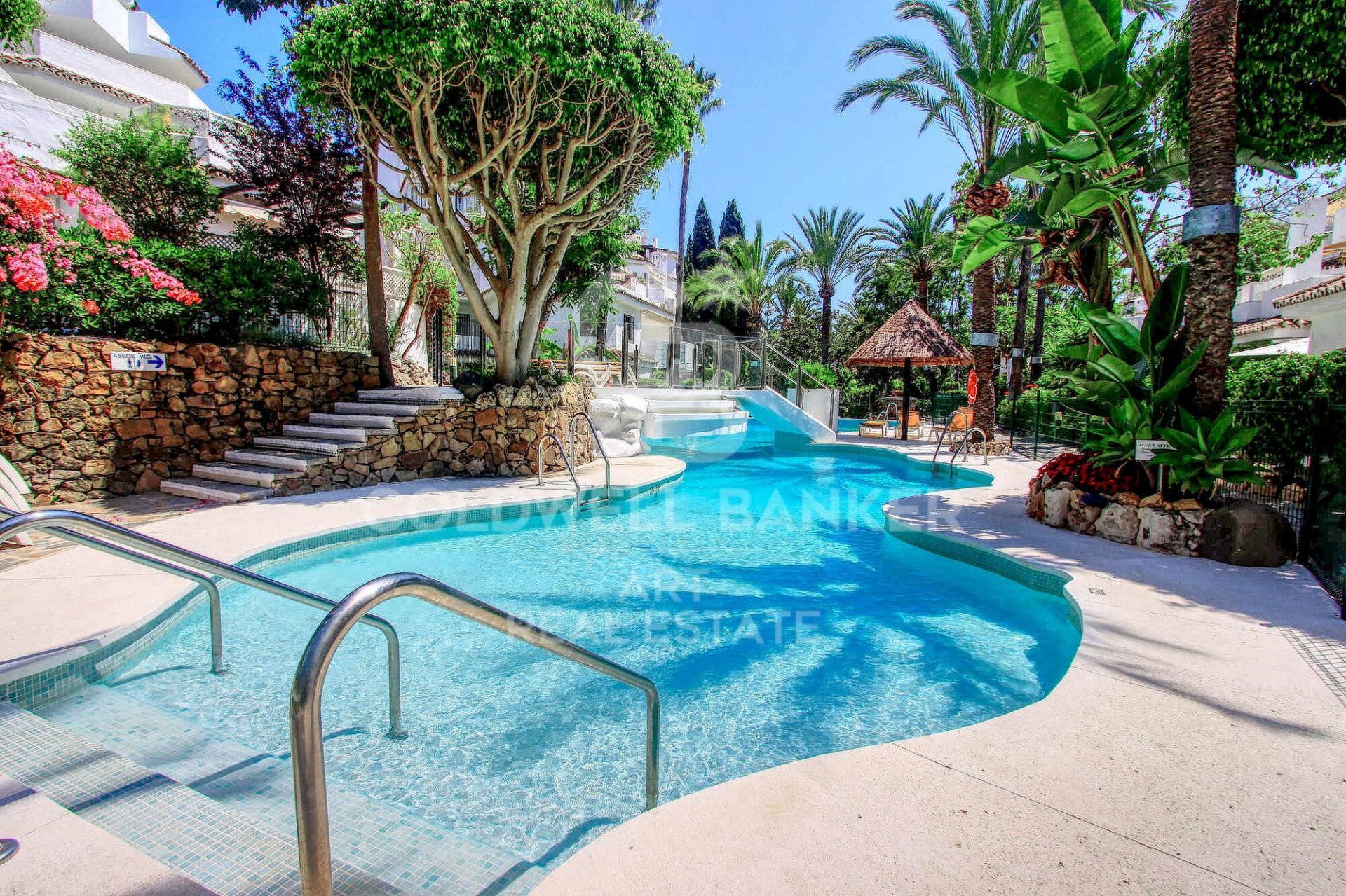 Duplex à Marbella, Malaga, Espagne 5 chambres, 200 m2 No. 179036