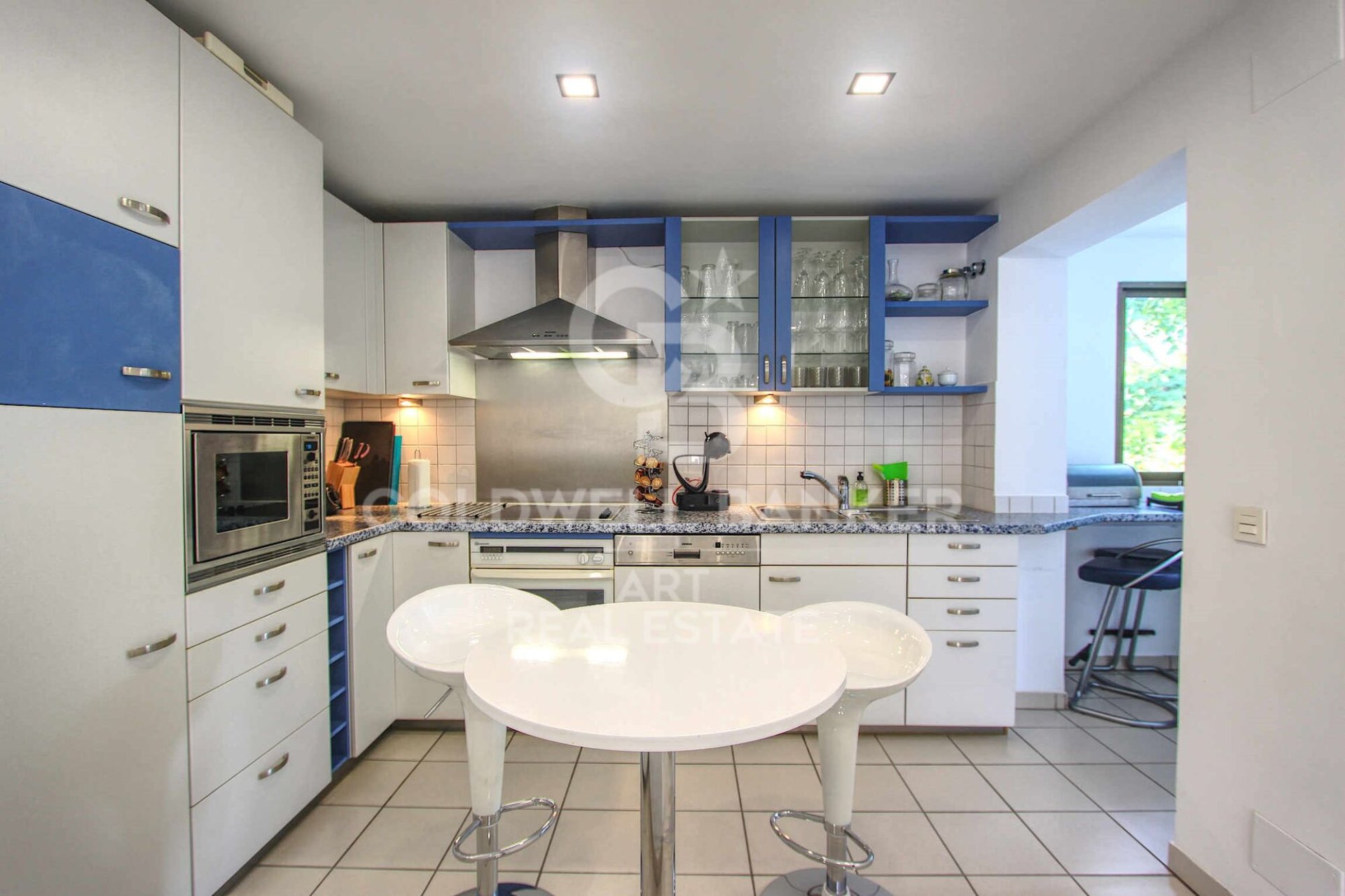 Duplex à Marbella, Malaga, Espagne 5 chambres, 200 m2 No. 179036