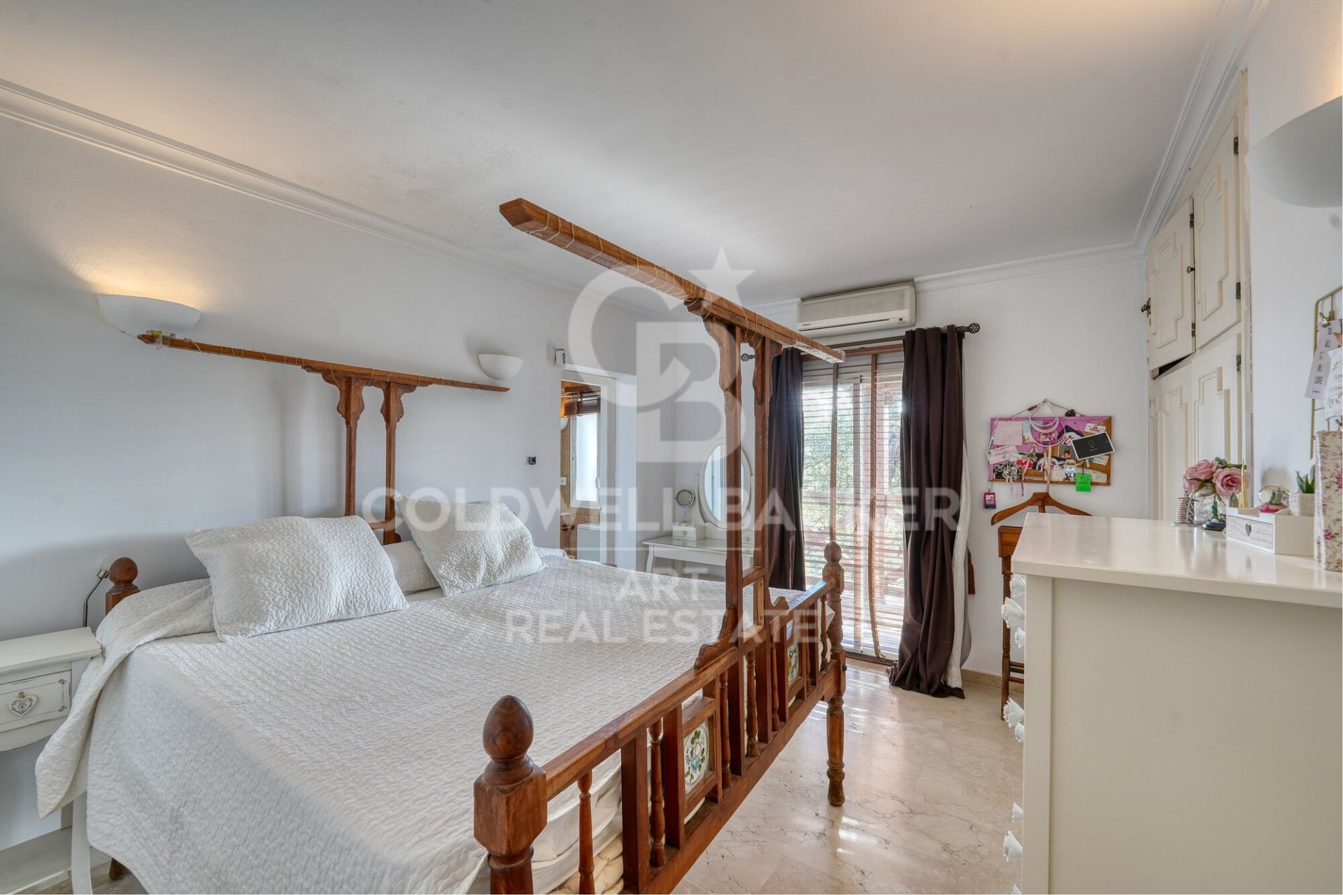 Villa in Sotogrande, Cadiz, Spain 5 bedrooms, 592 sq.m. No. 179039