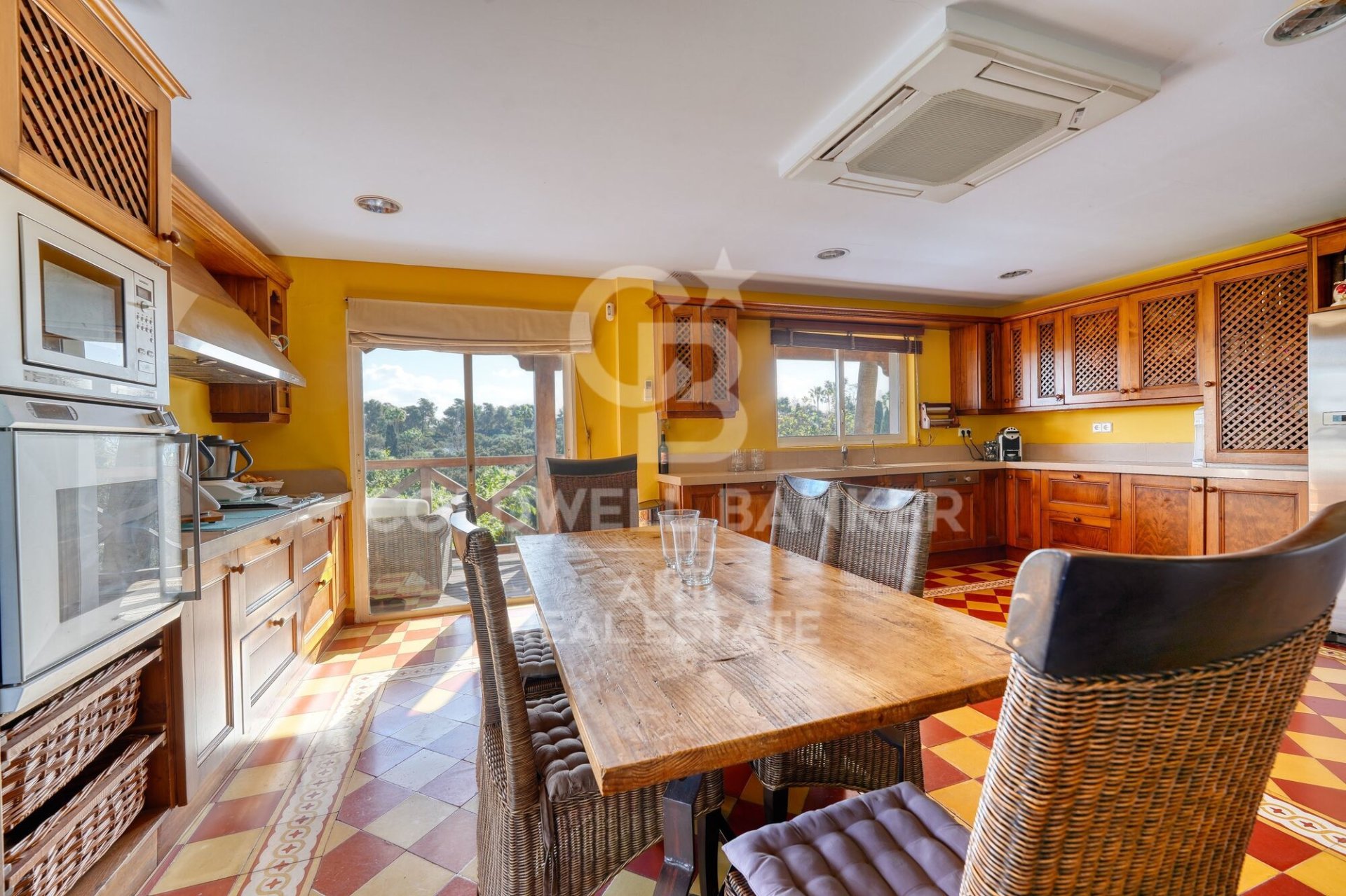 Villa in Sotogrande, Cadiz, Spain 5 bedrooms, 592 sq.m. No. 179039