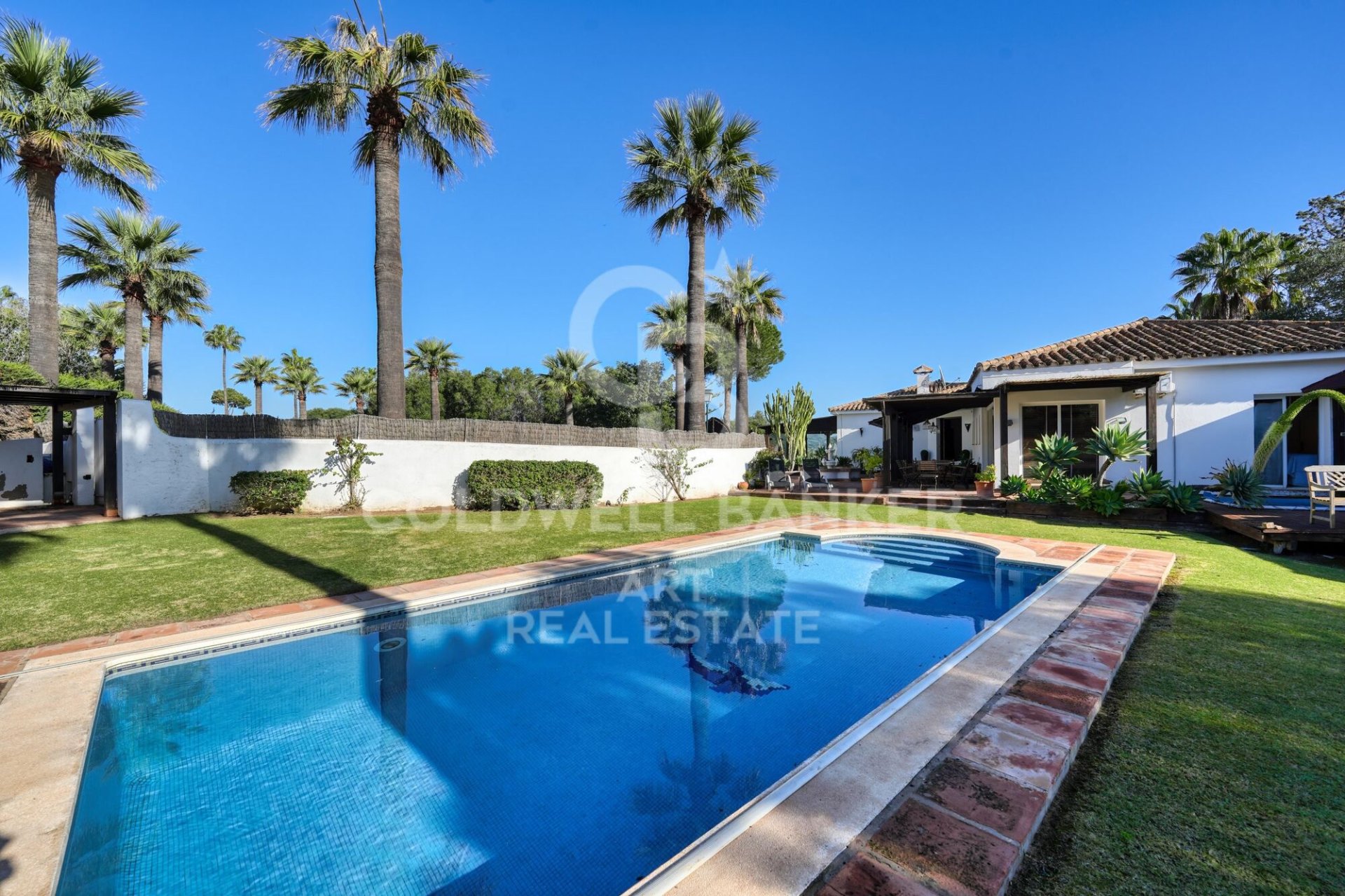 Villa in Sotogrande, Cadiz, Spain 5 bedrooms, 592 sq.m. No. 179039