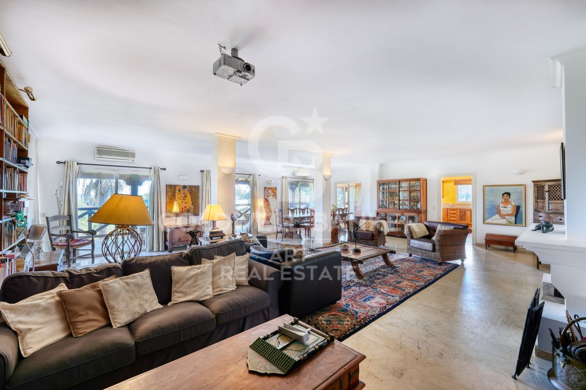 Villa in Sotogrande, Cadiz, Spain 5 bedrooms, 592 sq.m. No. 179039